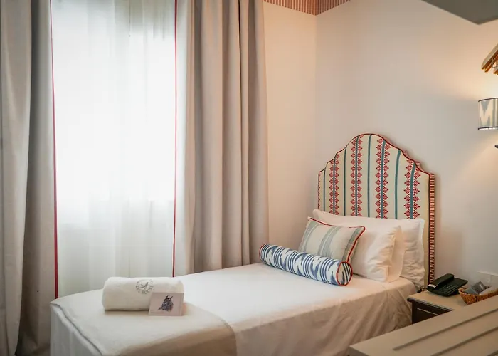 Hotel Toruno Del Rocio